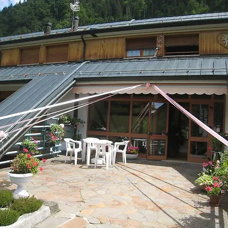 Casa Per Ferie Paola Di Rosa ホテル アルタ・テルメ