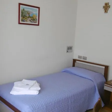 Casa Per Ferie Paola Di Rosa ホテル アルタ・テルメ