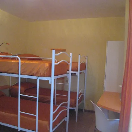 호텔 Casa Per Ferie Paola Di Rosa 2*
